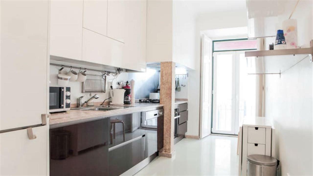 Spacious Tailor Made Bairro Alto Apartment